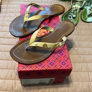 COPY - EUC Tory Burch leather flip flops size 8